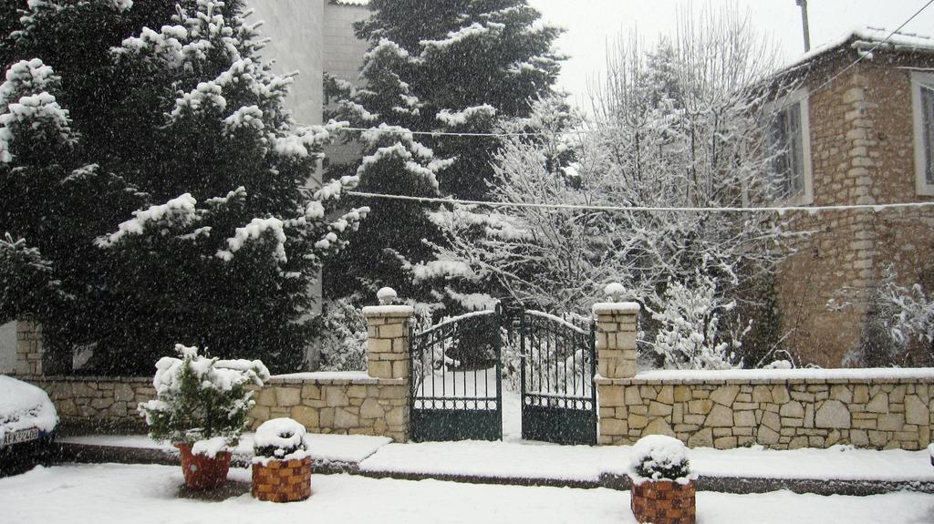 Papastavrou Apartments Kalawrita Zewnętrze zdjęcie